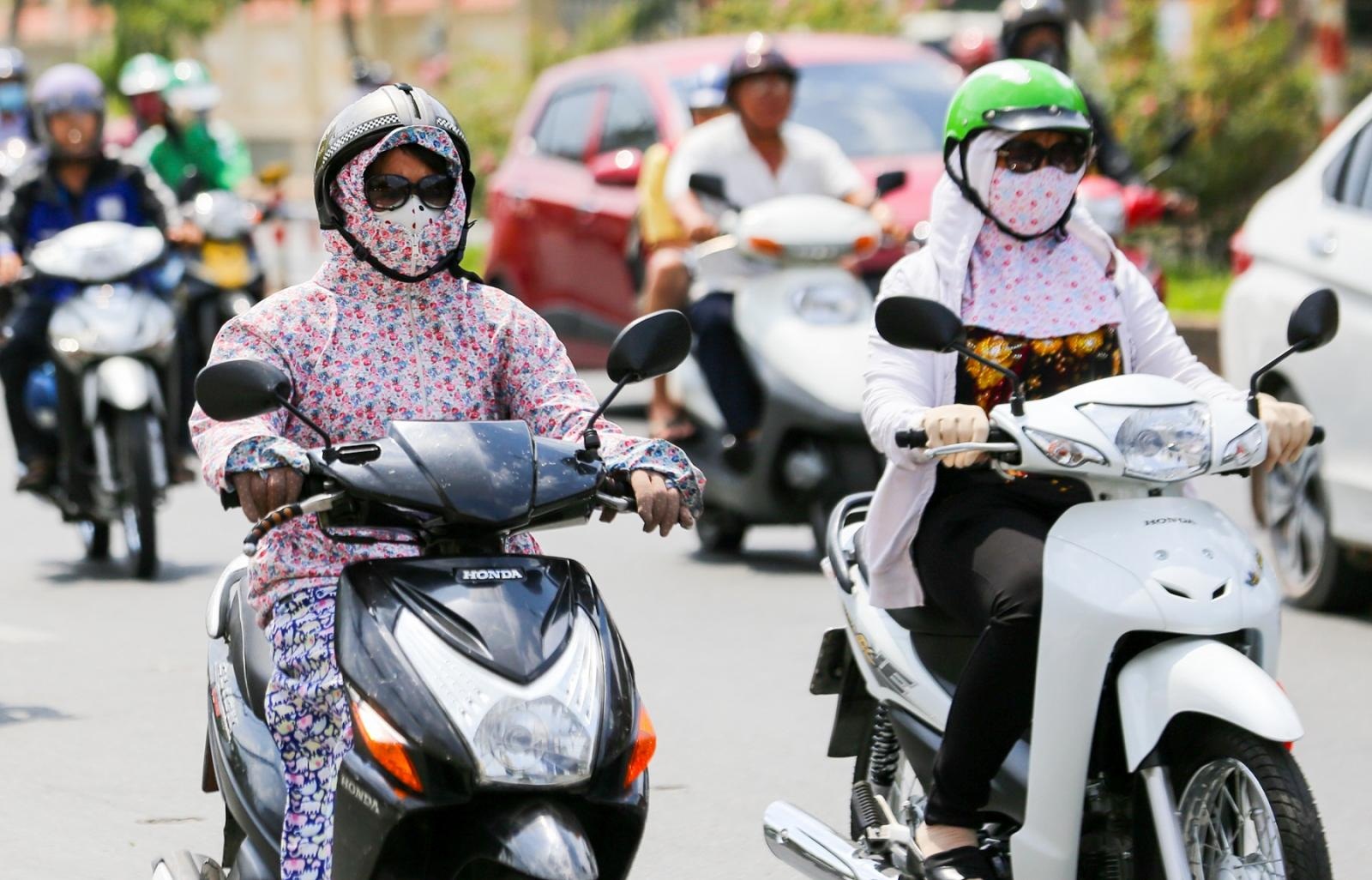 Chạy xe ở một tốc độ quá chậm 