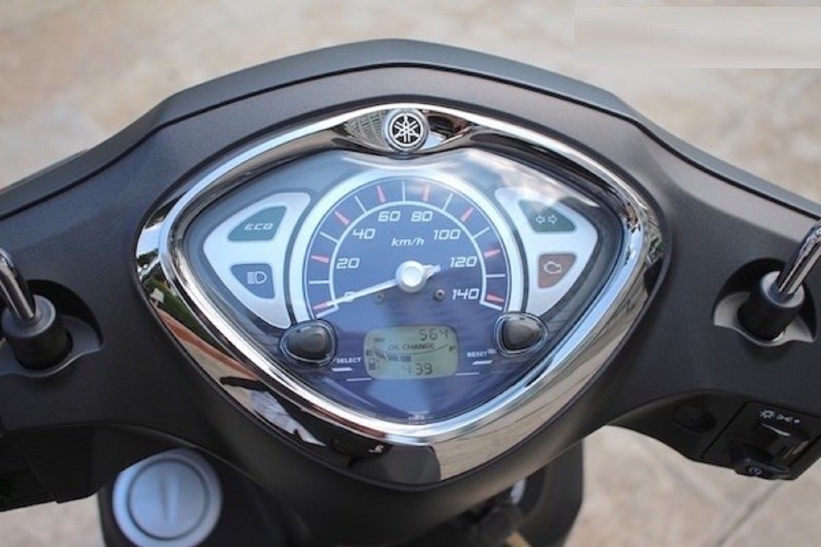 Lỗi đèn báo động cơ khí thải khiến xe máy Yamaha Acruzo không hoạt động