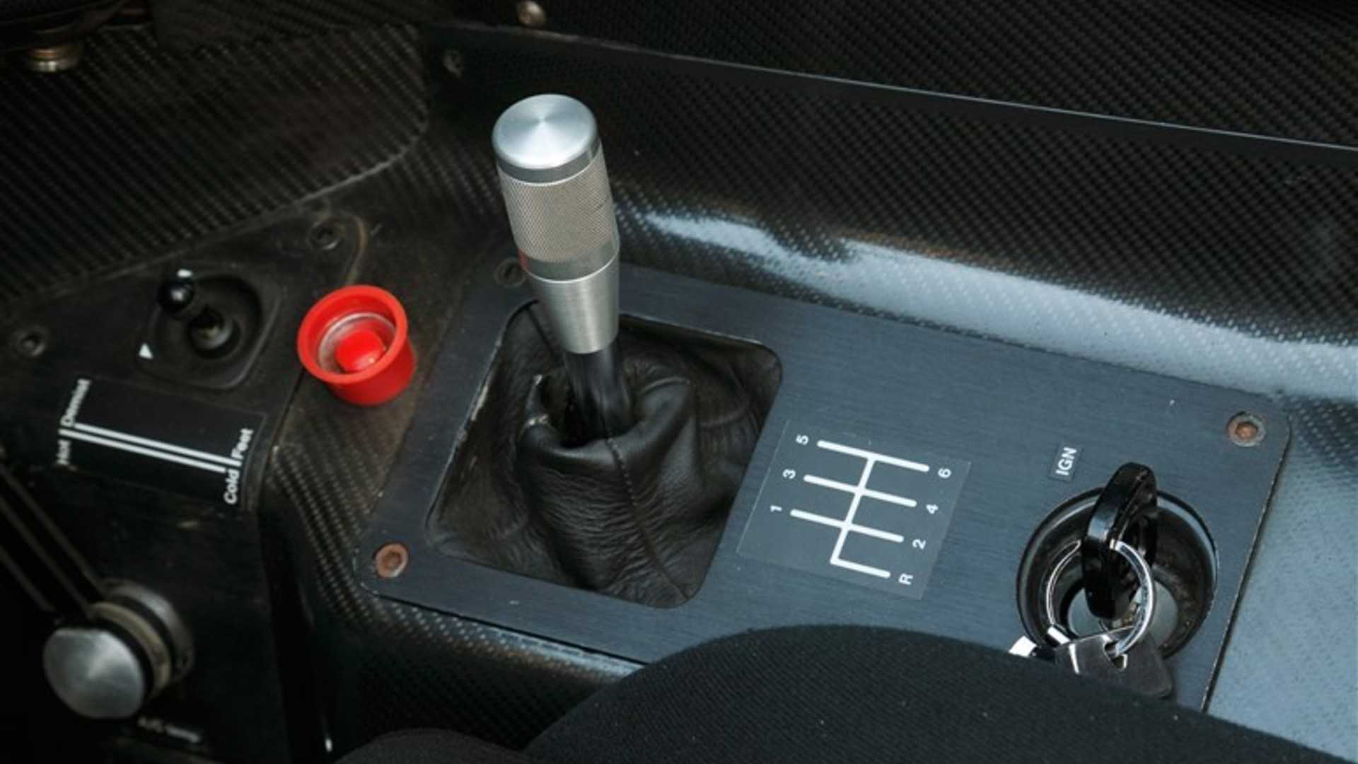 Cần số của xe Yamaha OX99-11 V12
