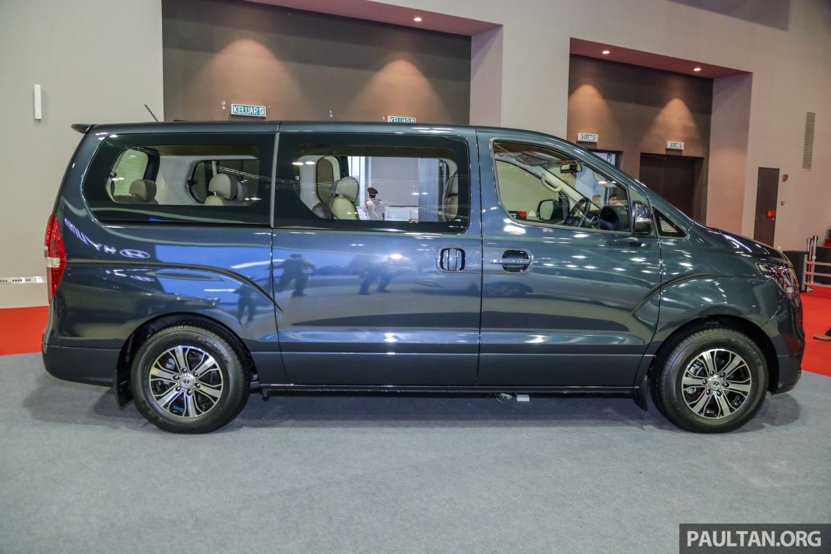 Thiết kế bên hông xe Hyundai Grand Starex