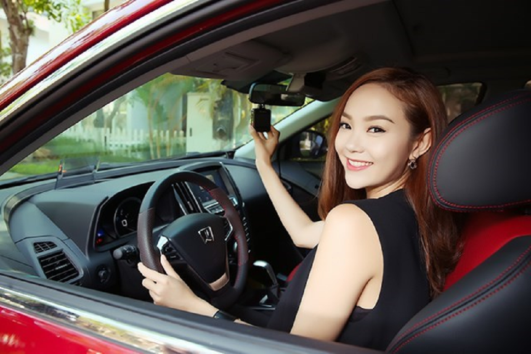 Hỏi ý vợ khi mua xe ô tô