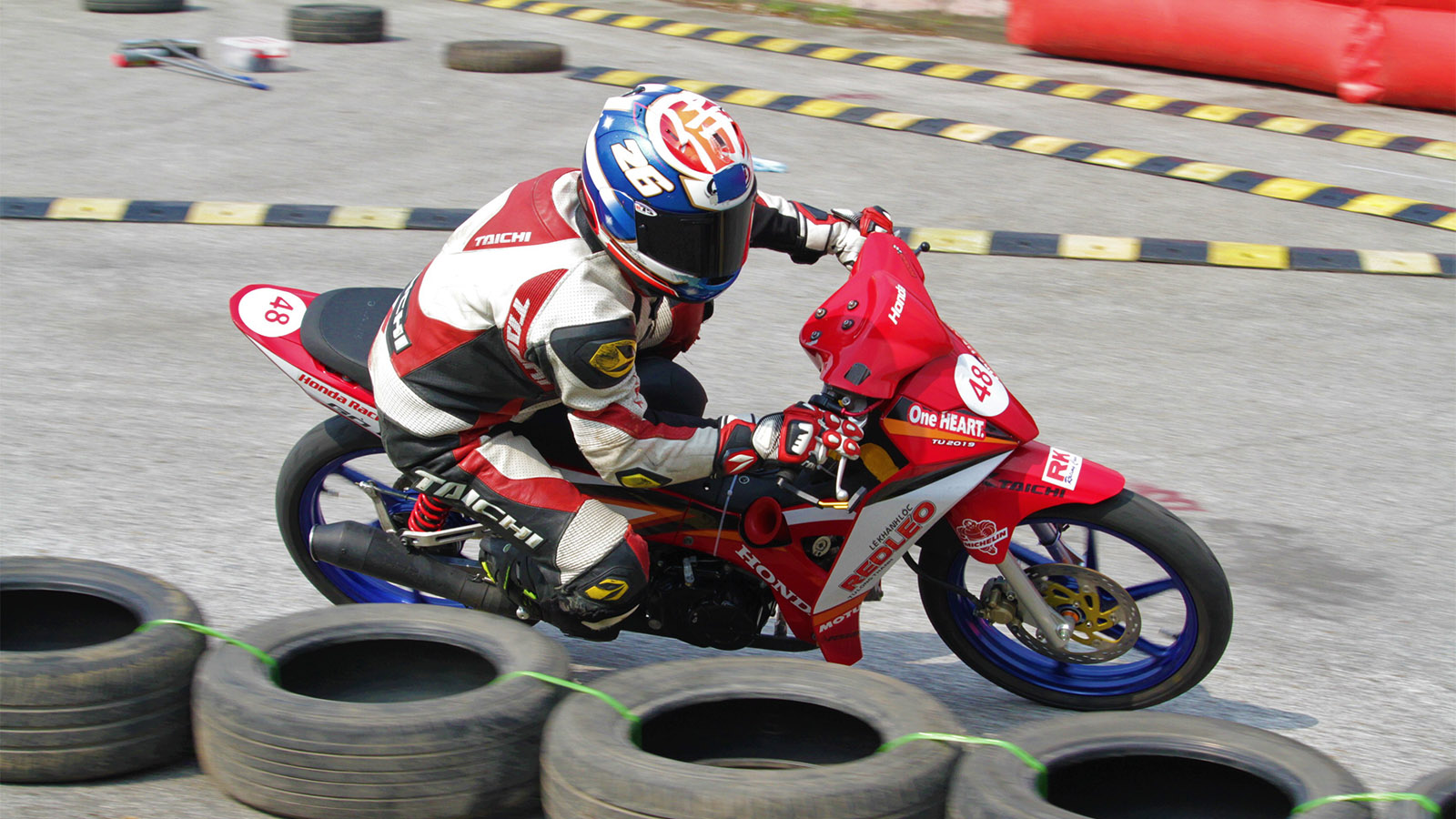 Tay đua vô địch Honda Racing