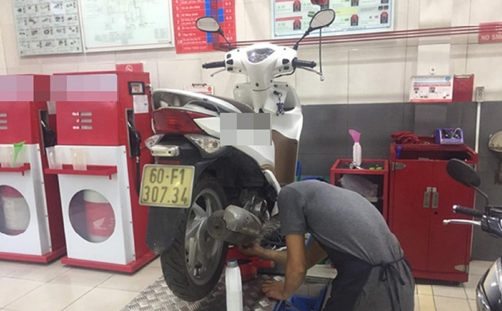 Tính tiền công hay tiền phụ tùng quá đắt