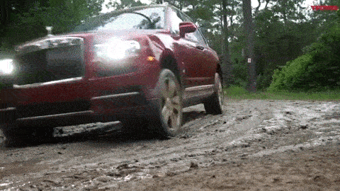 Off-road bằng Rolls-Royce Cullinan giá hơn 400.000 USD, chuyện ít ai dám làm