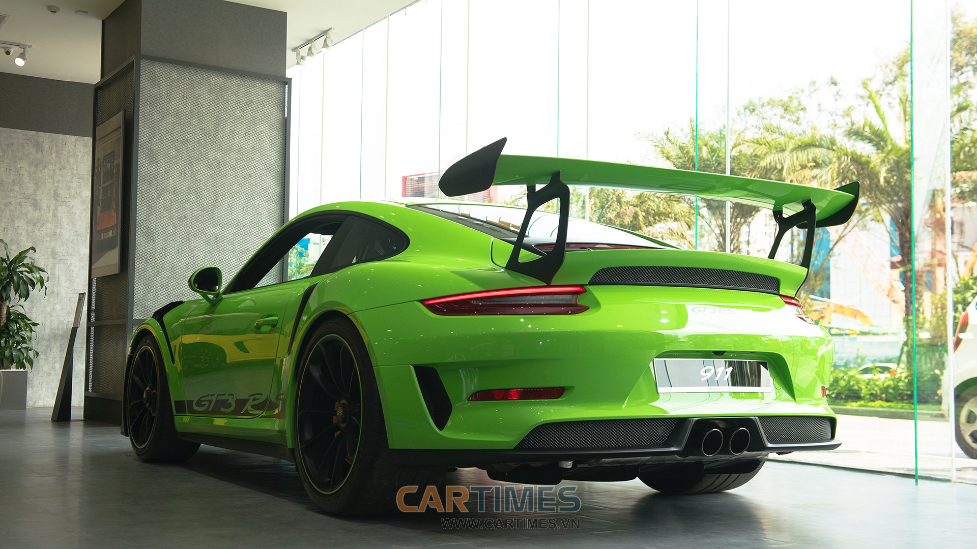 Đuôi xe Porsche 911 GT3 RS