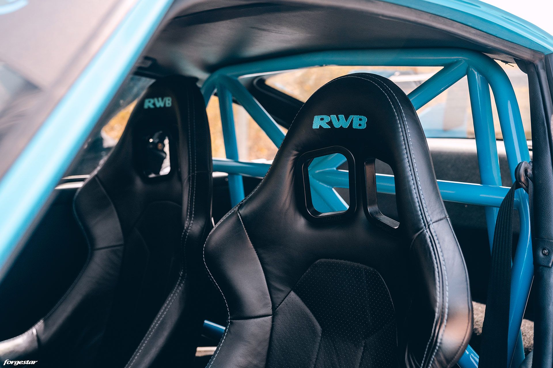 Thiết kế ghế lái xe Porsche 911 RWB