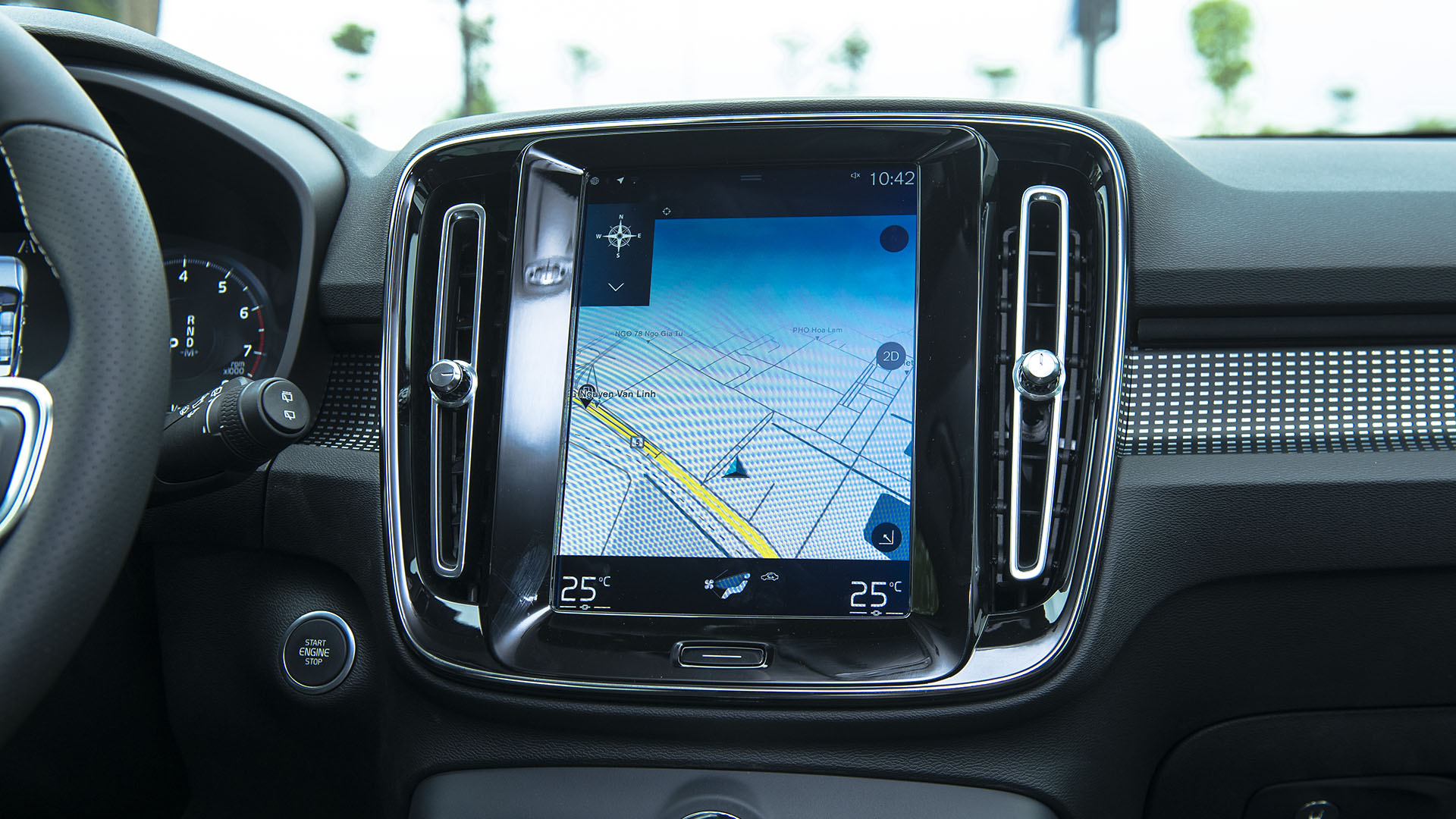 Màn hình giải trí cảm ứng 9 inch trên Volvo XC40