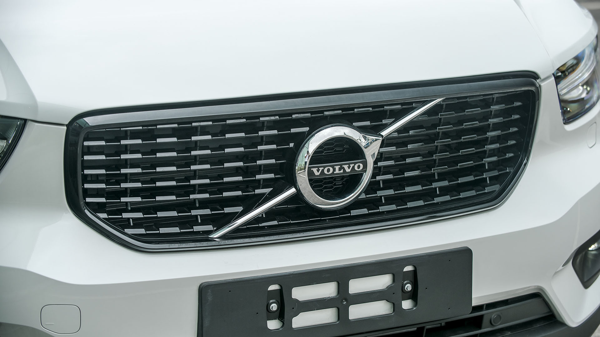 Thiết kế lưới tản nhiệt trên xe Volvo XC40