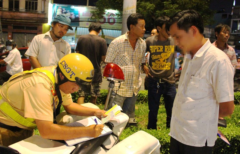 Lái xe uống rượu bia đi mô tô, xe gắn máy cũng bị xử phạt cao hơn