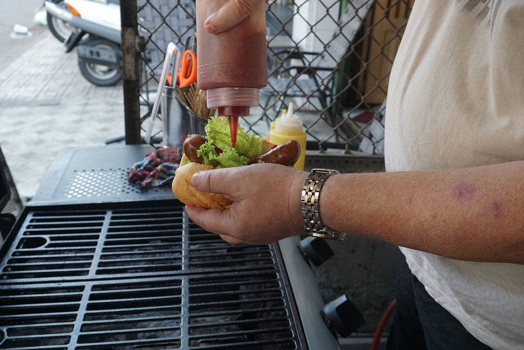 Câu chuyện tìm món bánh mì “độc nhất vô nhị” cũng từ đó được ấp ủ suốt 1 năm