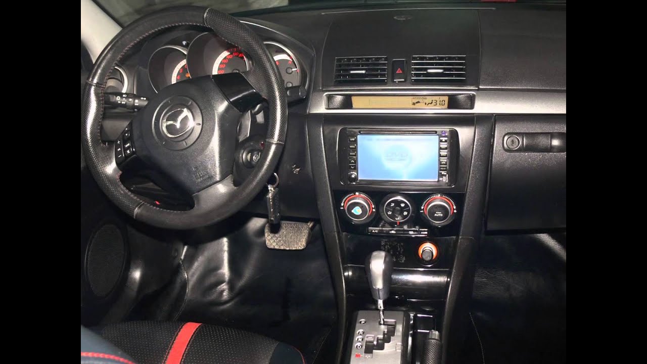 Hàng ghế trước của xe Mazda3 2009