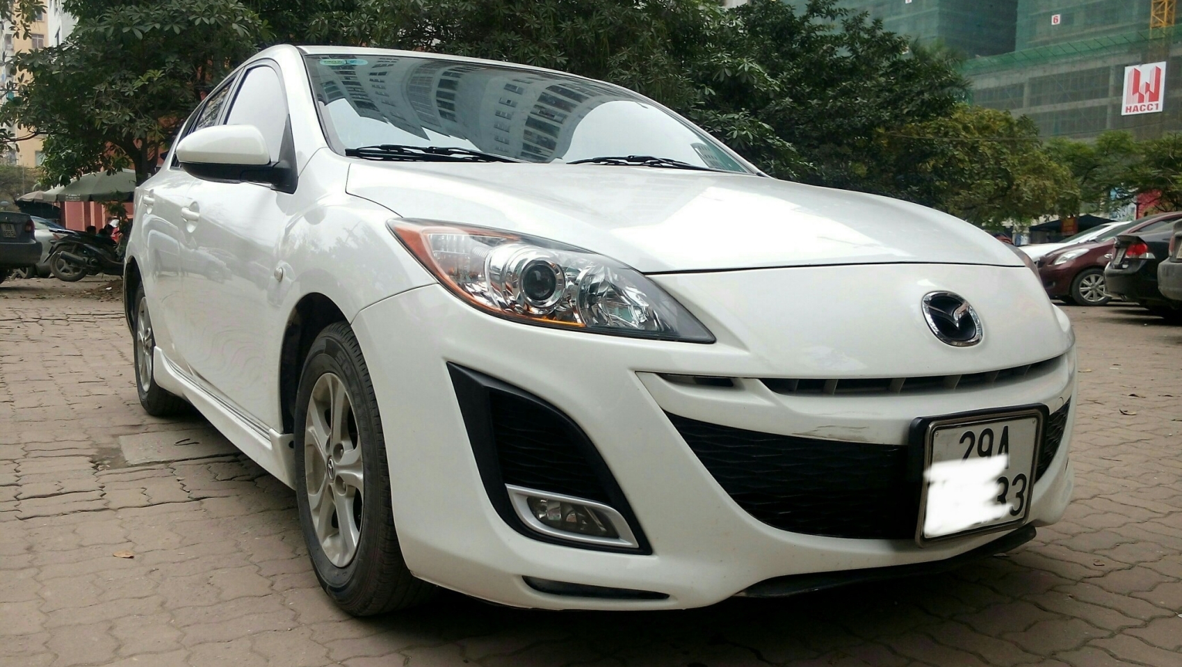 Mazda3 2009 có 2 phiên bản 2.0AT và 1.6AT