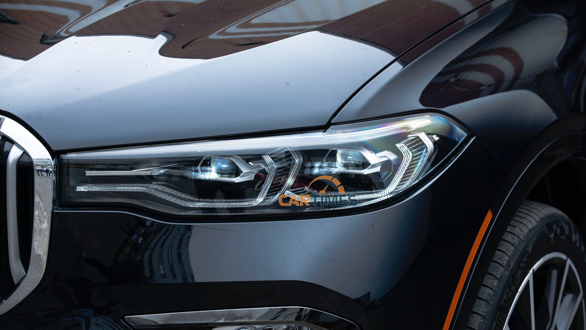 Đèn pha xe BMW X7