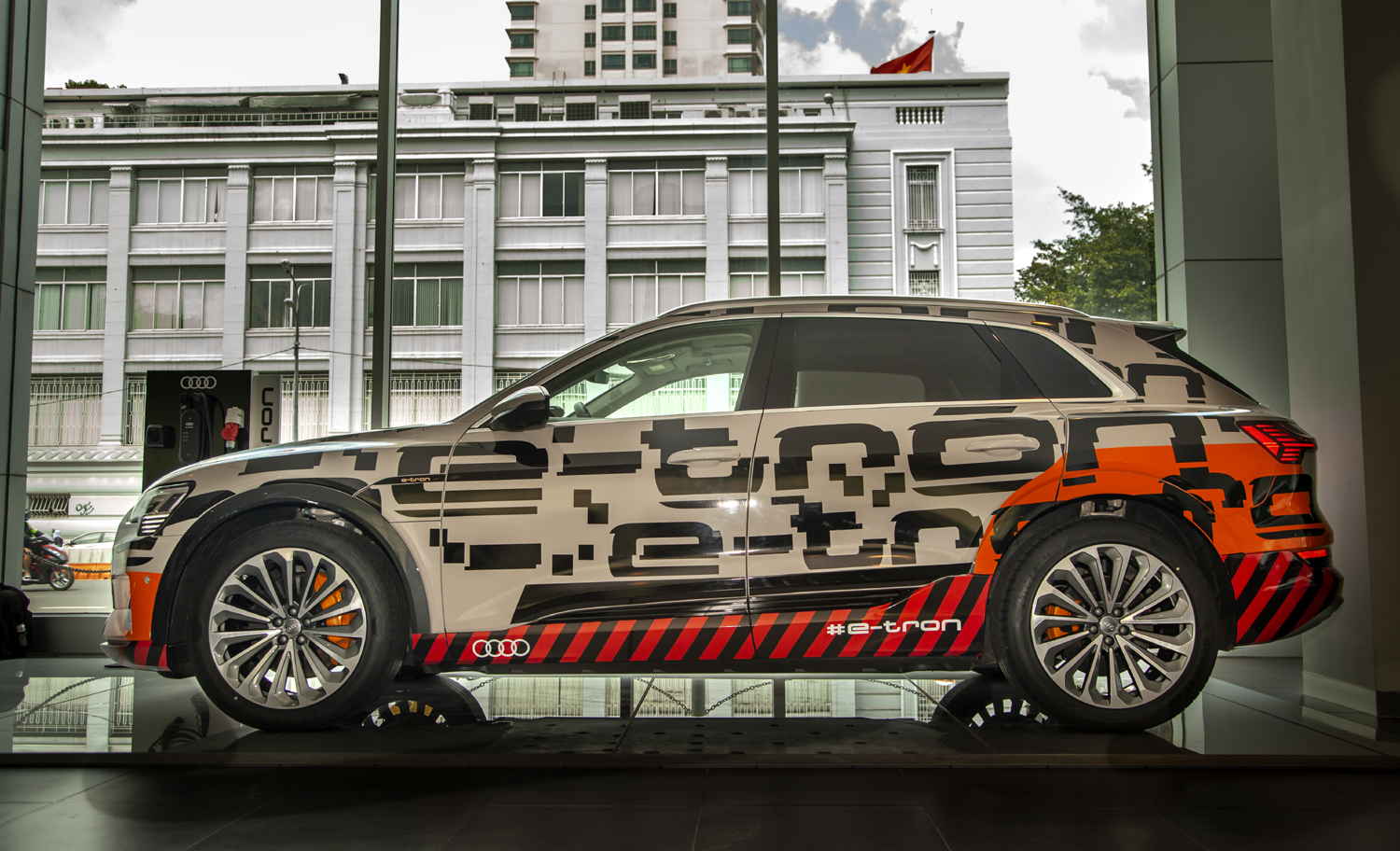 Xe Audi e-tron