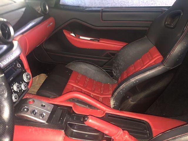 Giá siêu xe Ferrari 599 này hiện tại khoảng gần 3 tỷ đồng