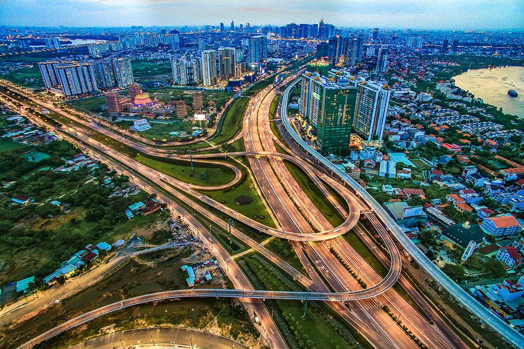Hay đêm, đều toát lên hơi thở mới của Sài Gòn