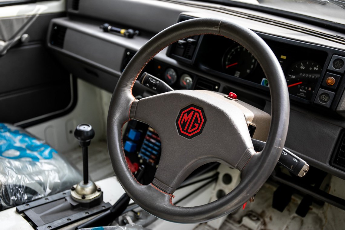 Vô lăng xe MG Metro 6R4