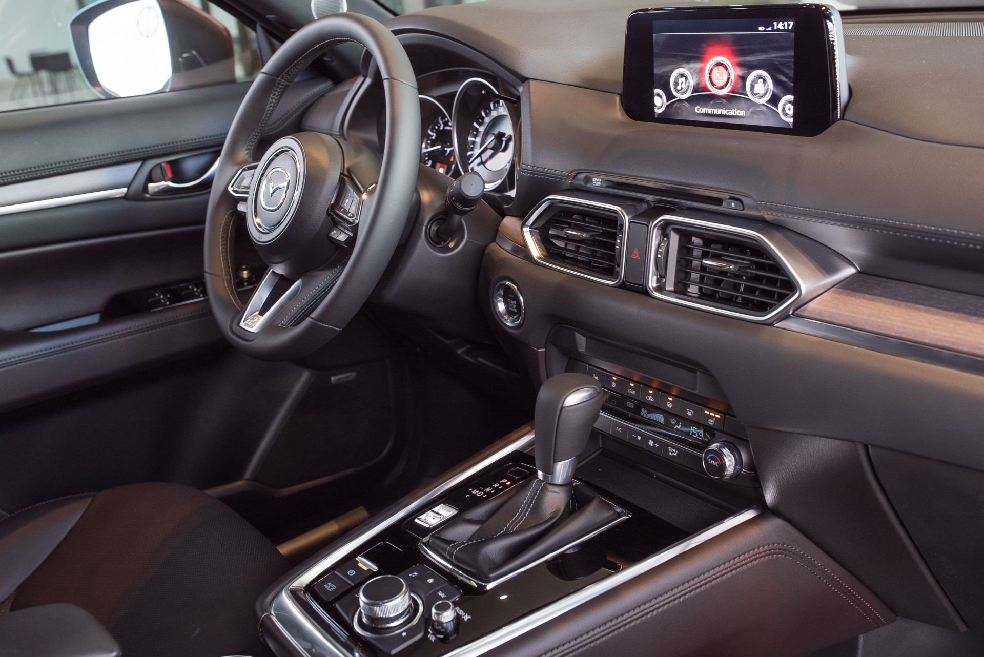 Hàng ghế trước xe Mazda CX-8
