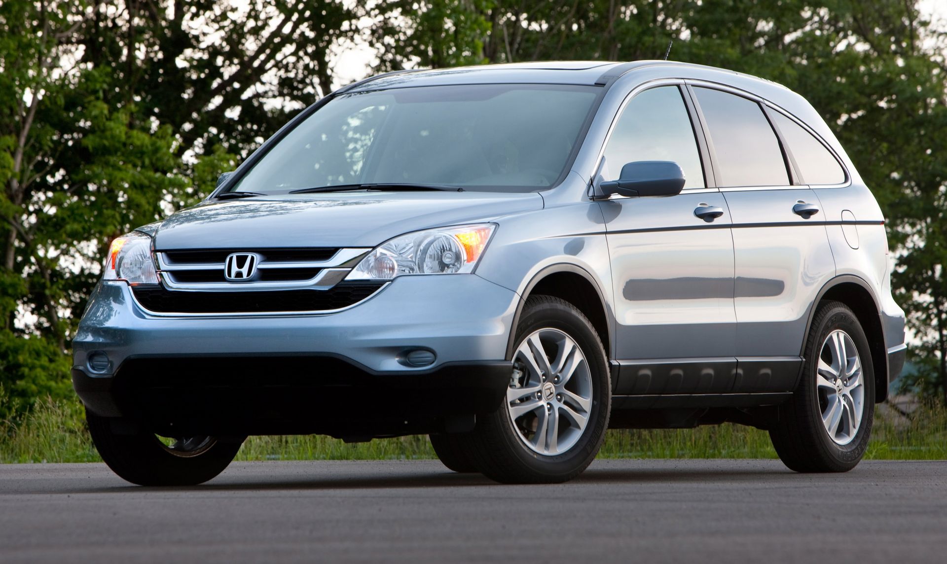 Xe Honda CR-V 2009 được săn đón trên thị trường xe cũ với giá bán khá cao
