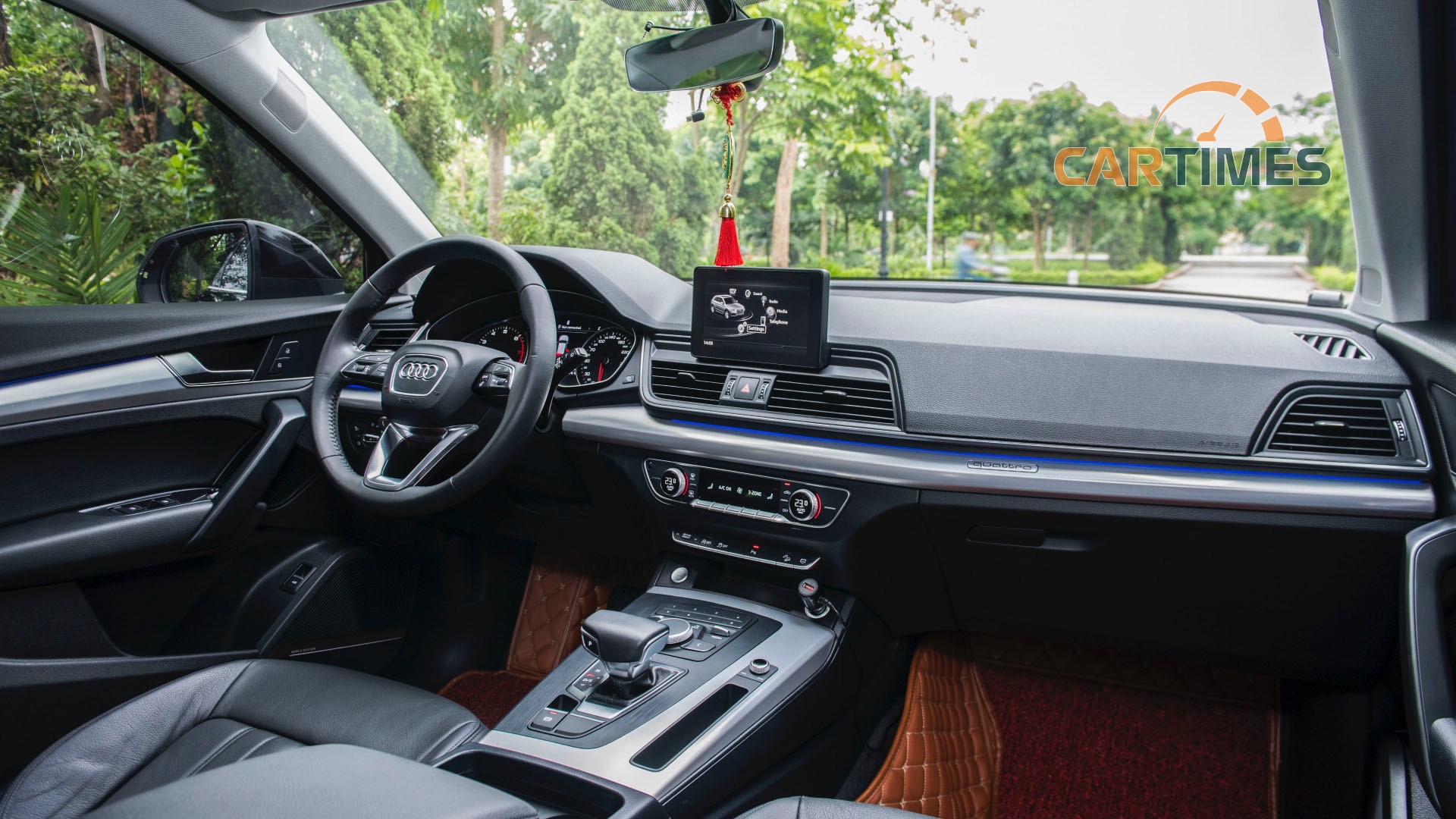 Cabin xe Audi Q5 2017