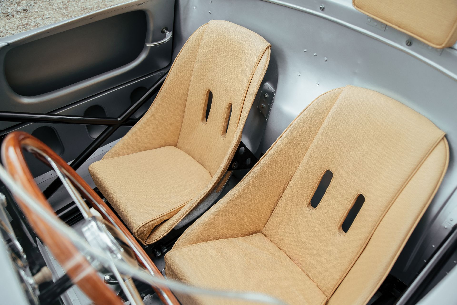 Thiết kế ghế ngồi trên Porsche 550A Spyder