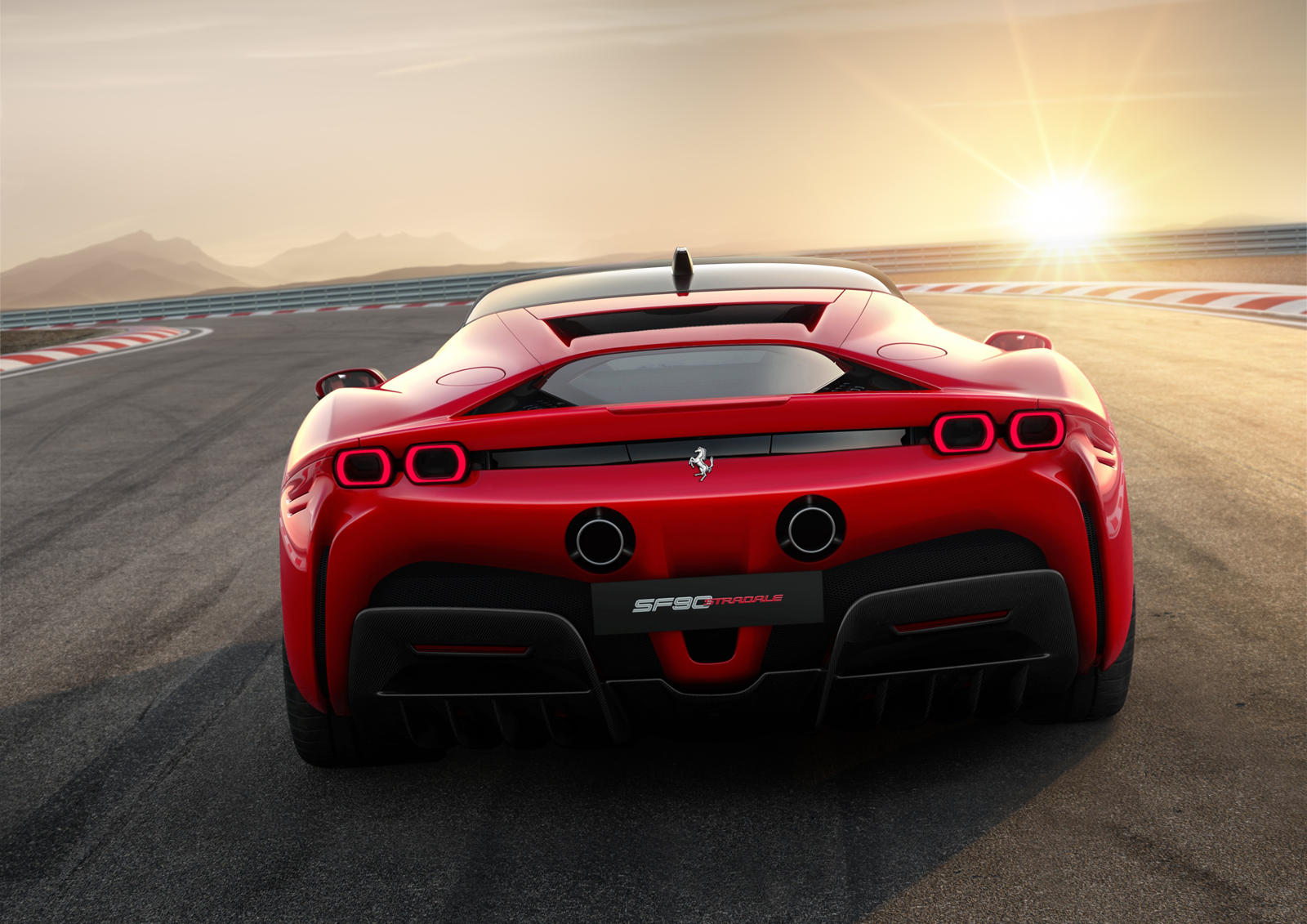 Siêu xe mới nhất của Ferrari sẽ có giá bán cao hơn do có thêm hệ thống hybrid