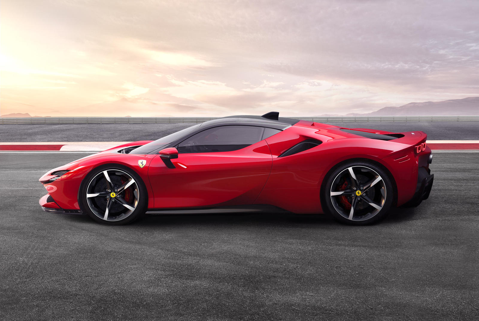 Để sở hữu siêu xe mới của Ferrari, nhiều người sẽ phải chi tới gần 1,5 triệu USD để đặt chỗ