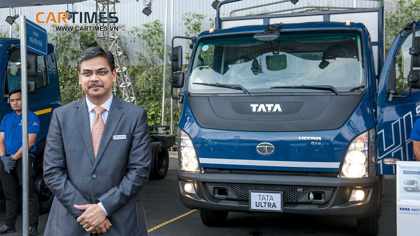 Xe Tata Ultra