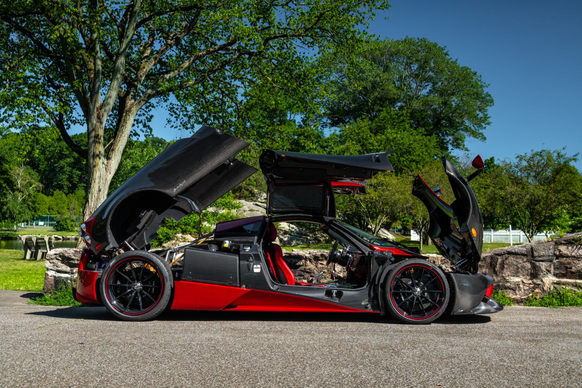 Ngoại thất xe Pagani Huayra Tempesta 