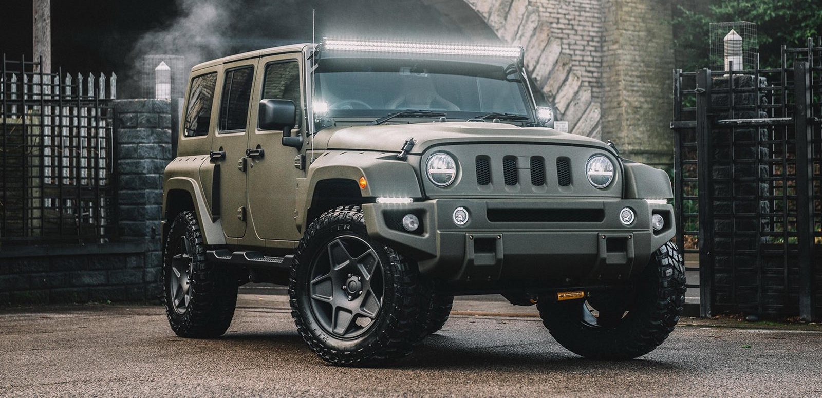 Thiết kế đầu xe Jeep Wrangler Black Hawk Expedition