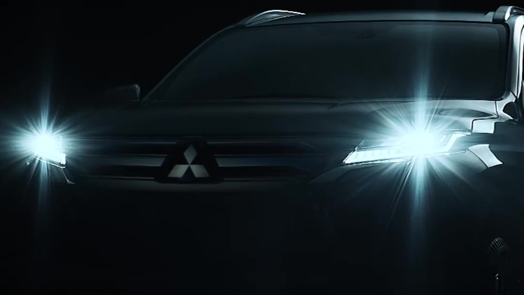 Thiết kế đèn pha mới của xe Mitsubishi Pajero Sport