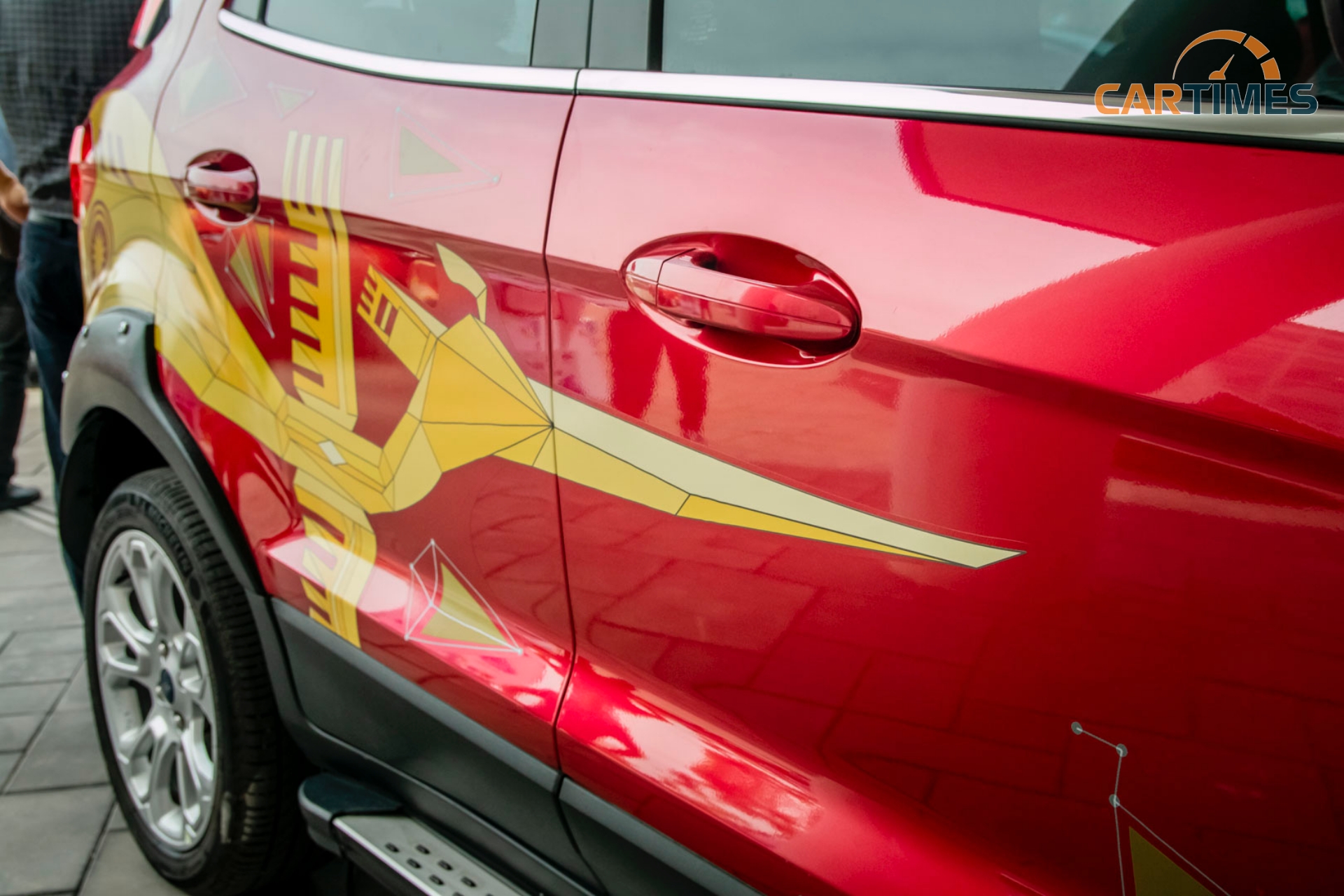 Hoạ tiết "Chim lạc" trên mẫu xe Ford EcoSport