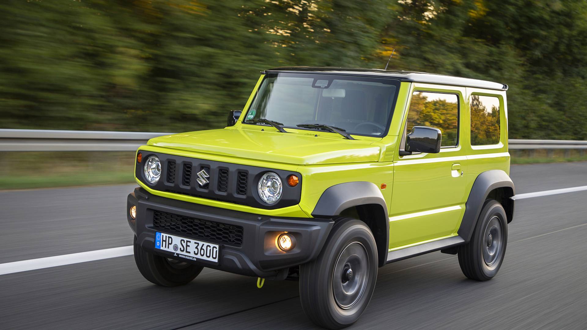 Xe Suzuki Jimny bị triệu hồi do lỗi rò rỉ nhiên liệu