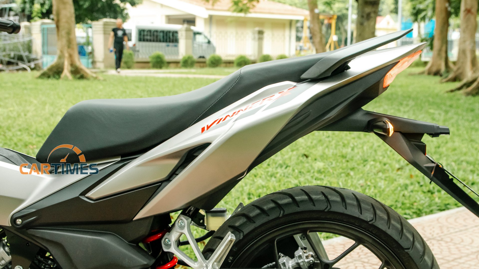 Thiết kế yên xe Honda Winner X