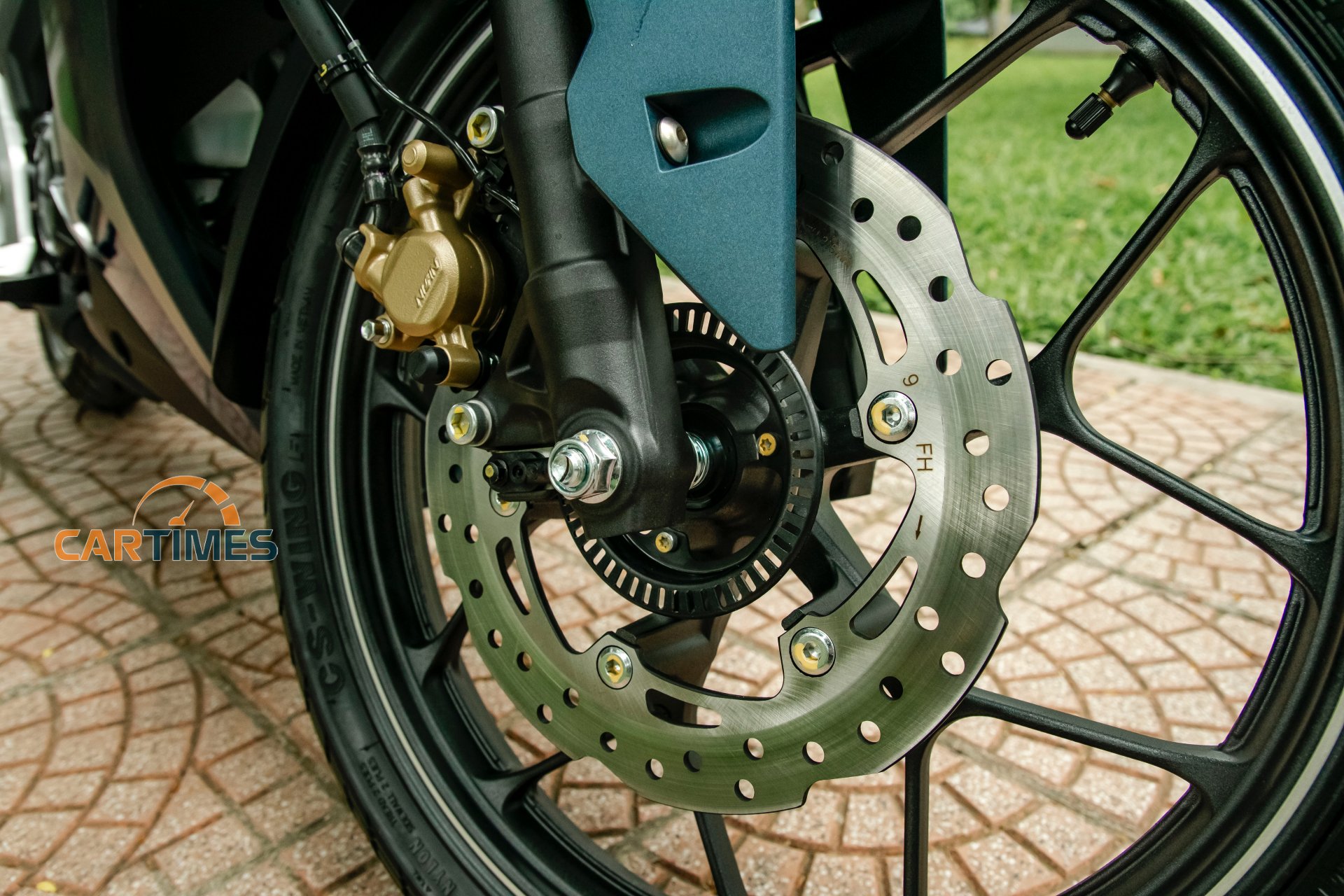 Hệ thống ABS trên bánh trước của Honda Winner X