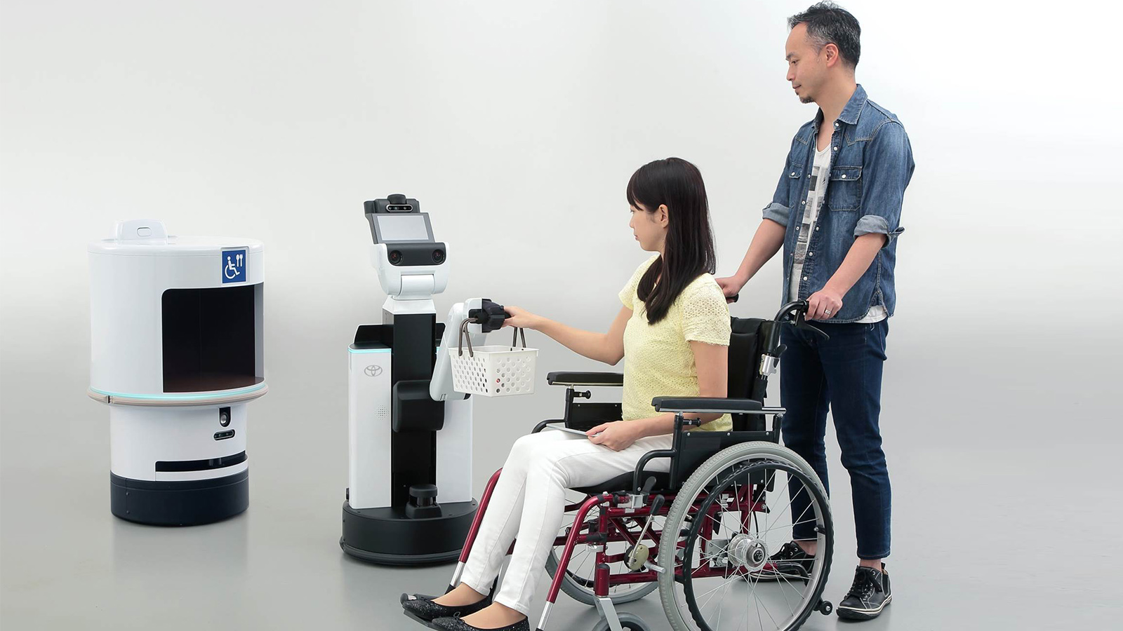 Robot hỗ trợ di chuyển cho con người