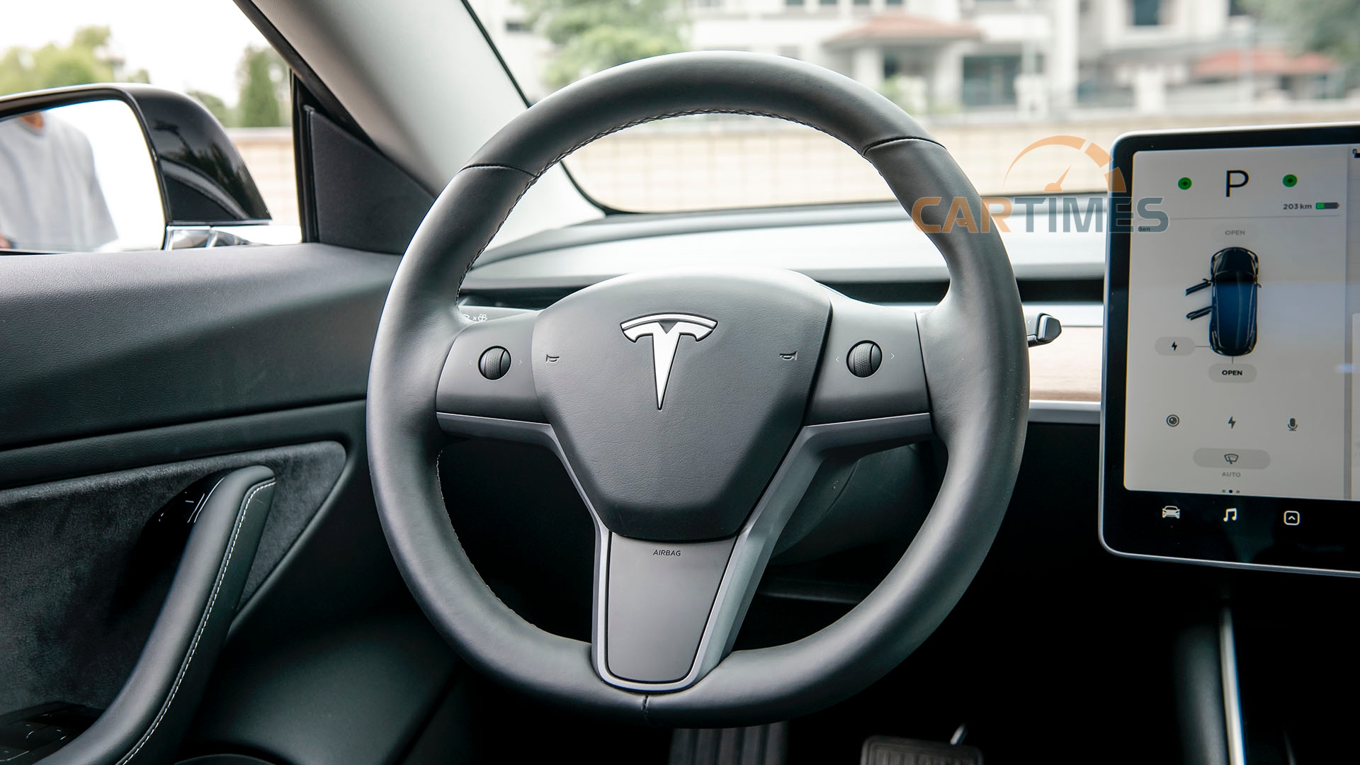 Thiết kế vô lăng xe Tesla Model 3