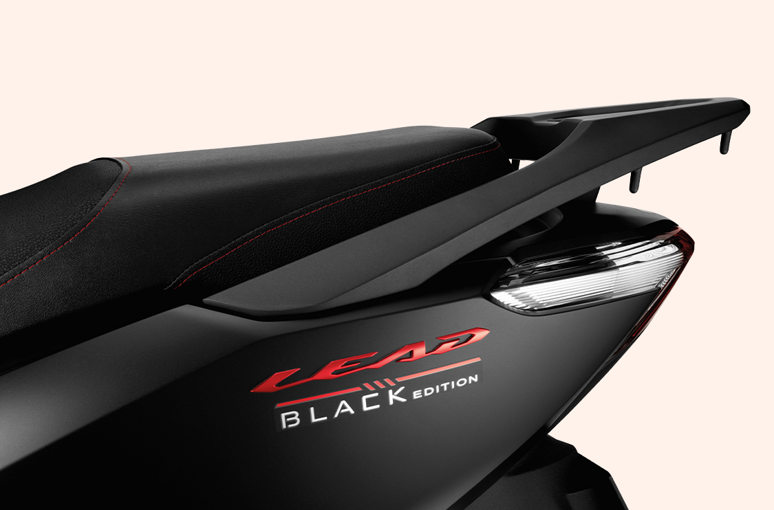 Xe có thêm phiên bản đen mờ "Black Edition"