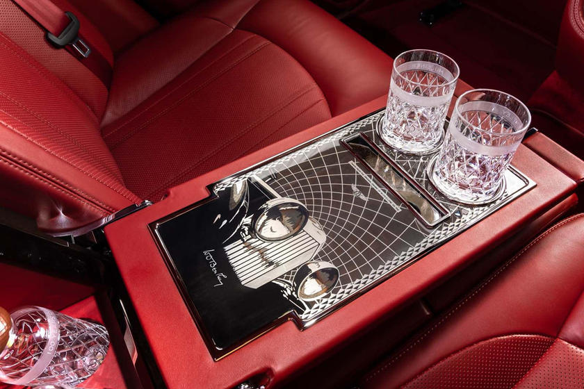 Nội thất trên 1 chiếc Bentley Mulsanne kỉ niệm 100 năm