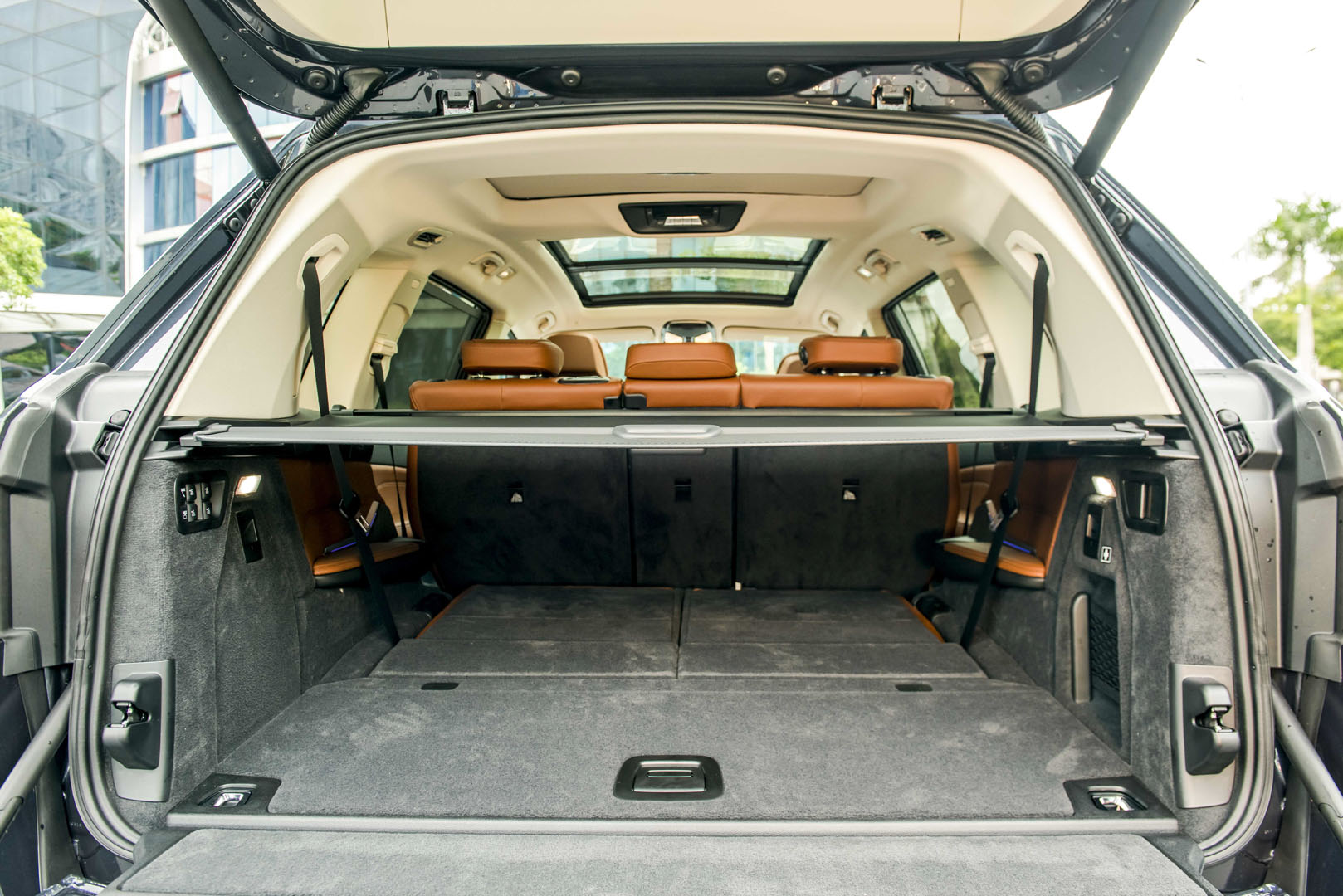 Cốp sau của BMW X7