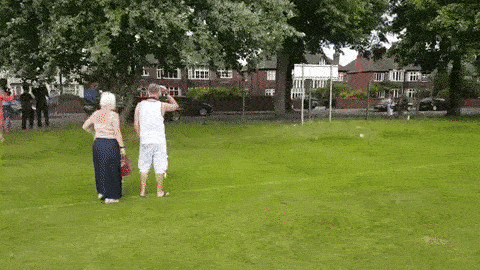 Khoe Chevrolet Chevelle độ 'khủng', tài xế mất kiểm soát đâm nát đầu xe