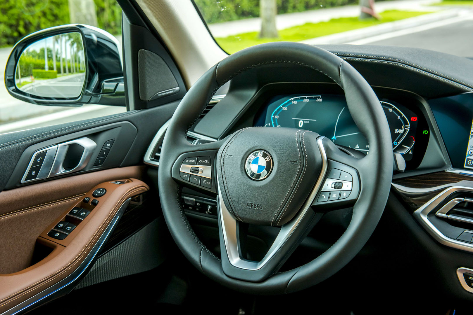 Vô lăng thể thao trên BMW X5 2019