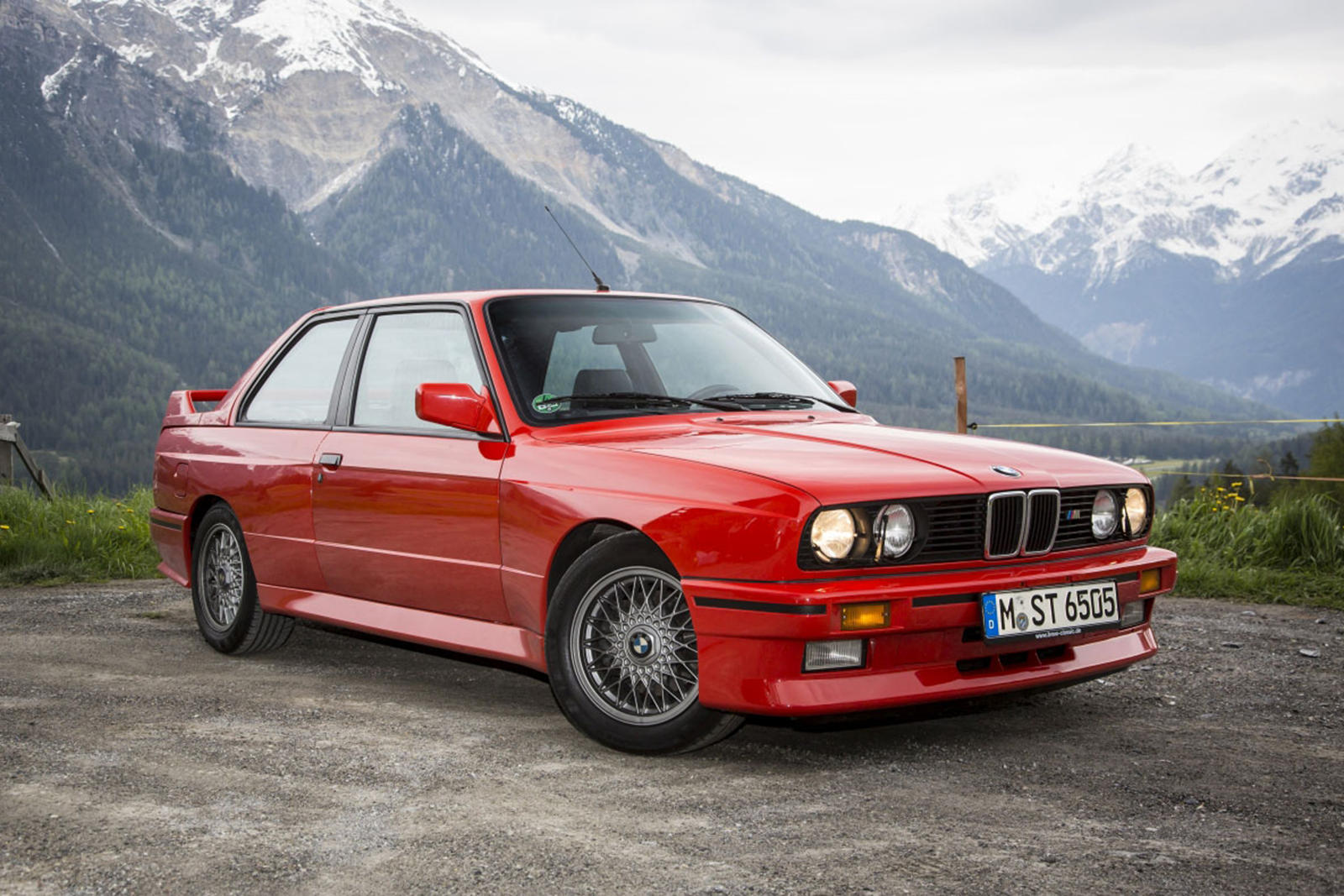 Xe BMW M3 thế hệ E30