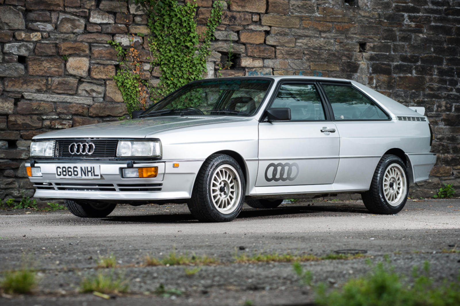 Xe Audi Quattro là tiên phong trong việc sử dụng dẫn động 4 bánh