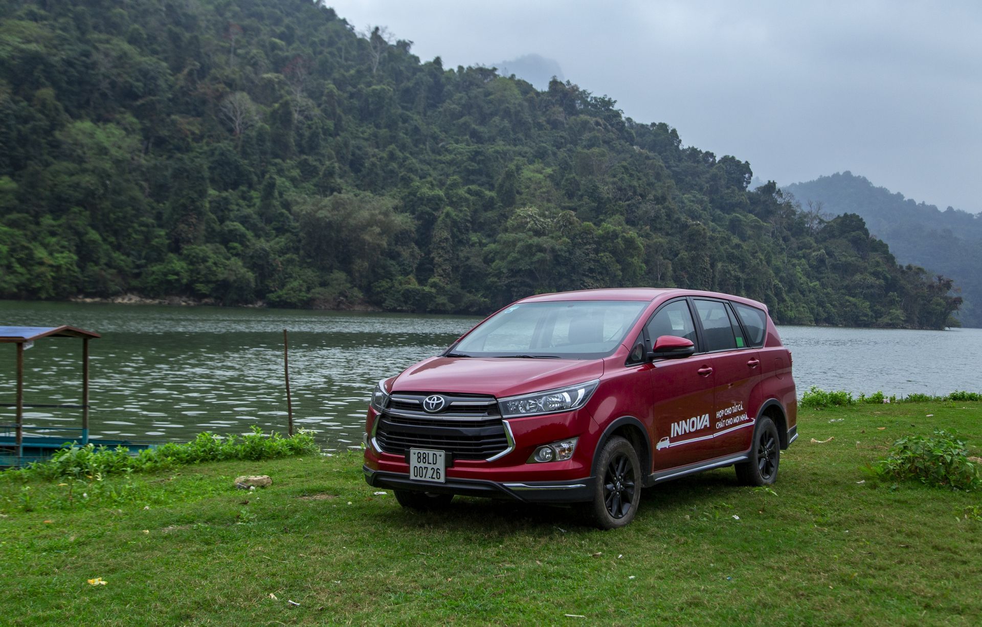 Toyota Innova có doanh số giảm mạnh trong tháng này