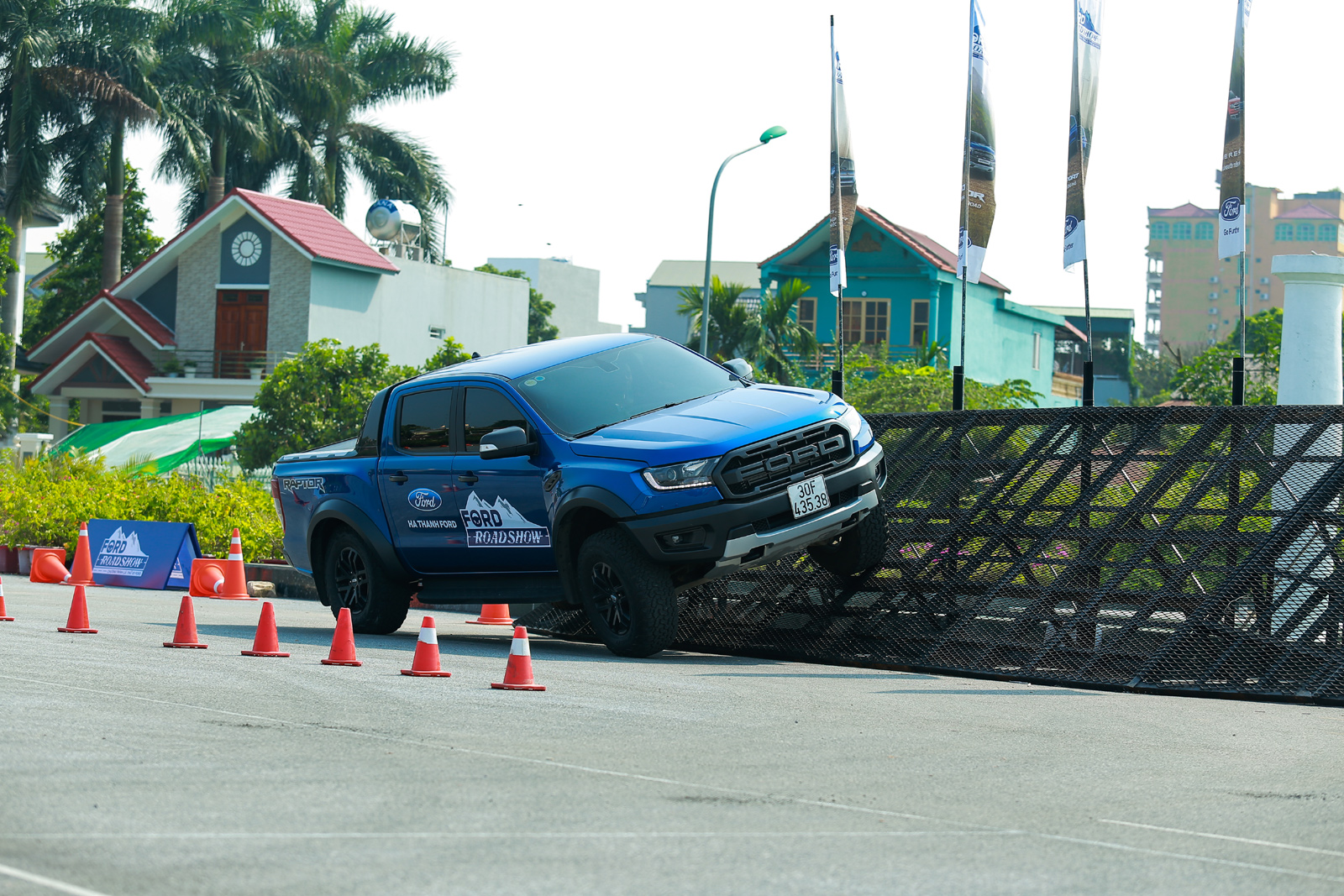 Chương trình lái thử xe Ford