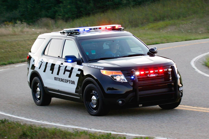 Có tới 6 cảnh sát sử dụng Ford Explorer đệ đơn kiện