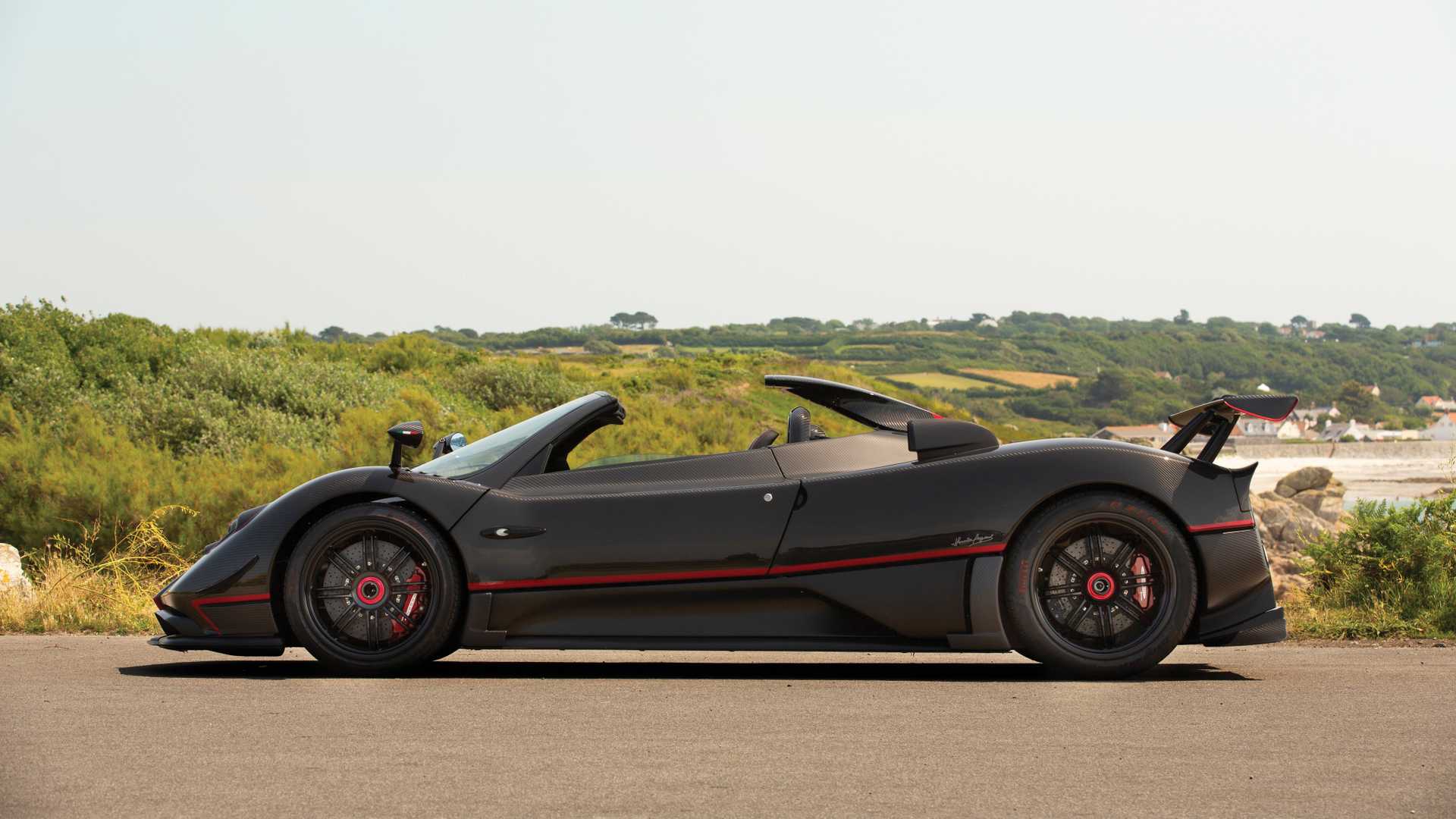 Thiết kế thân xe Pagani Zonda Aether