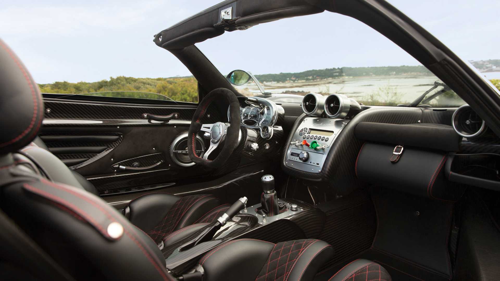 Thiết kế cabin Pagani Zonda Aether