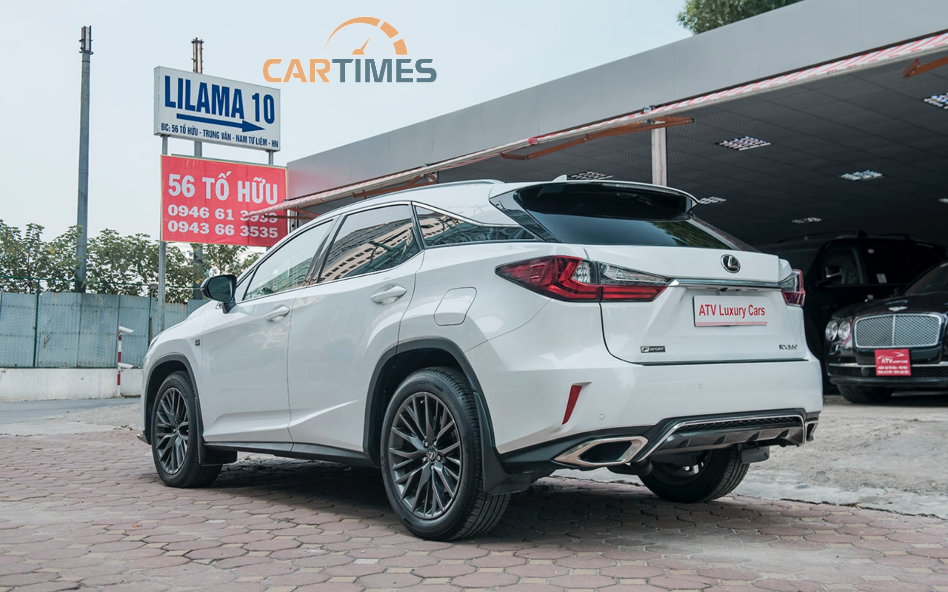 Tổng thể Lexus RX350 F-Sport mang tới sự thể thao và mạnh hơn so với phiên bản tiêu chuẩn